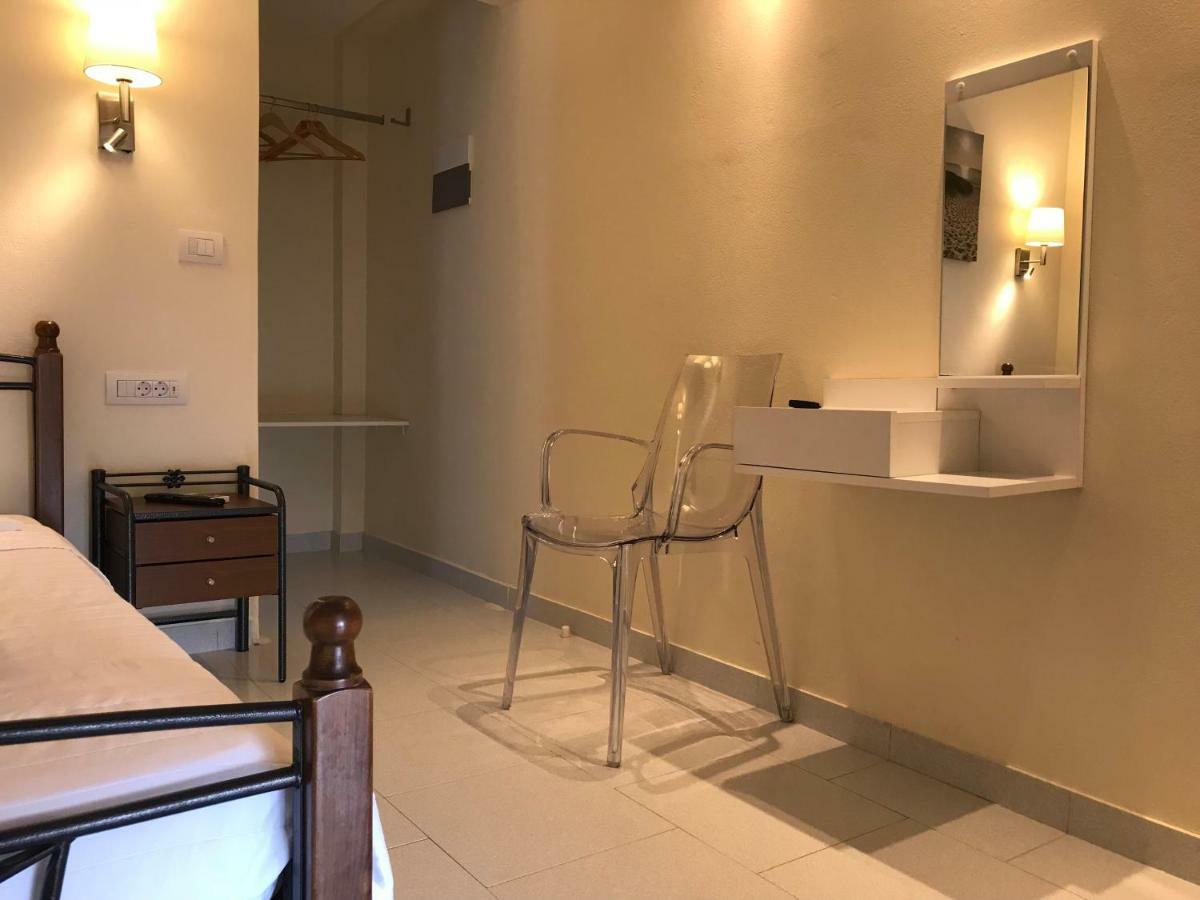 Fira Home 2 외부 사진